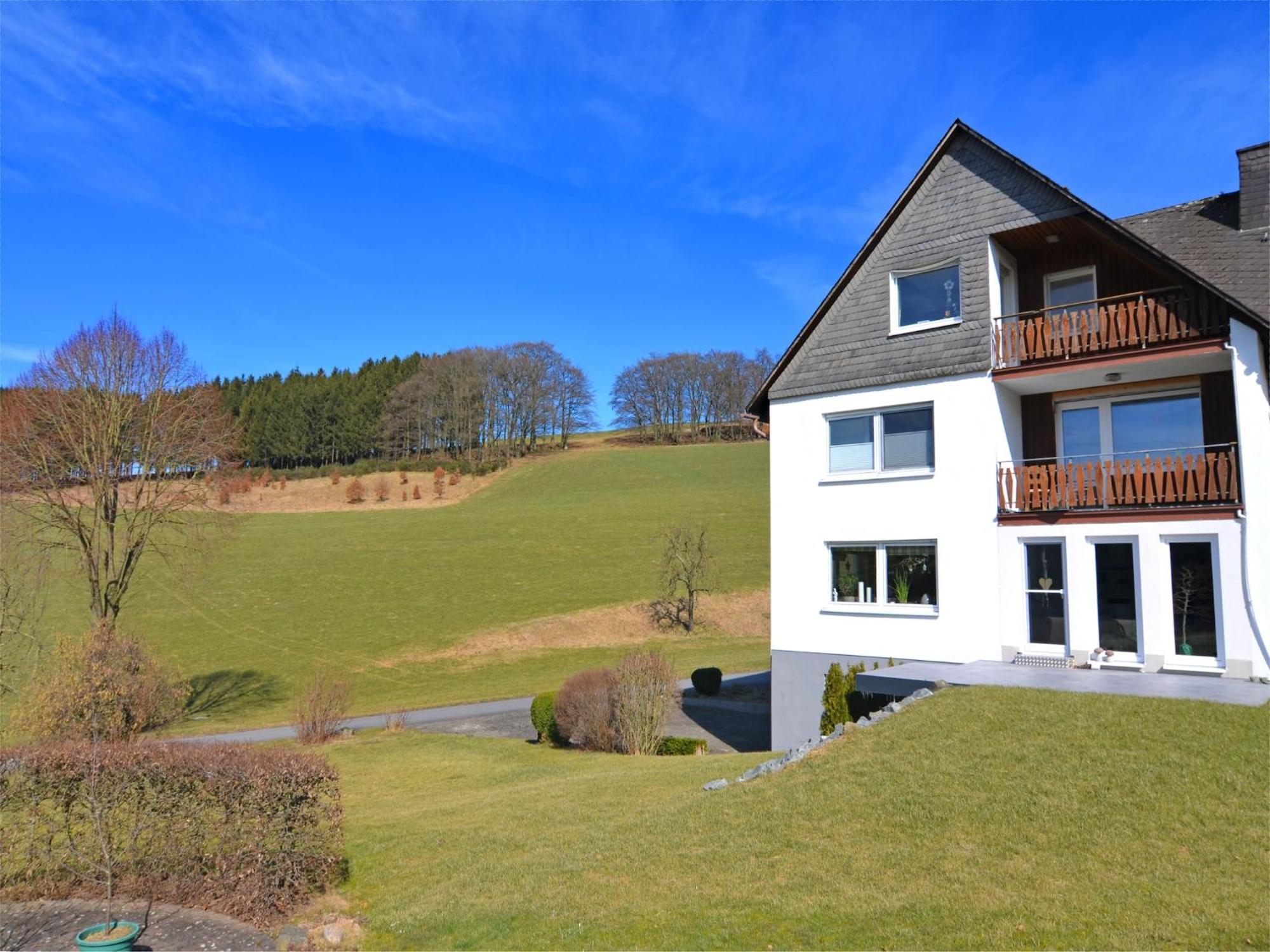 Modern Apartment In Sellinghausen With Terrace シュマレンベルク エクステリア 写真
